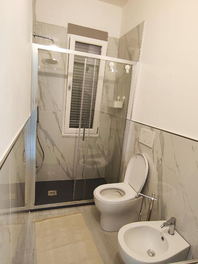 マリーナ・ディ・マッサ Cytrus Apartamentヴィラ エクステリア 写真