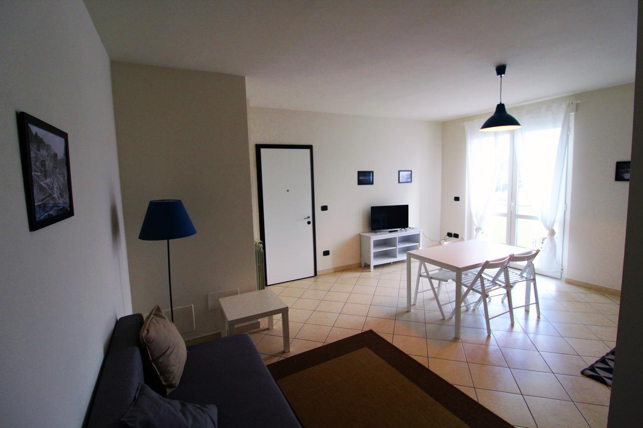 マリーナ・ディ・マッサ Cytrus Apartamentヴィラ エクステリア 写真
